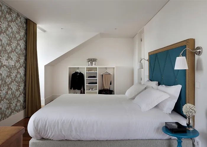 Residentas Apostolos *