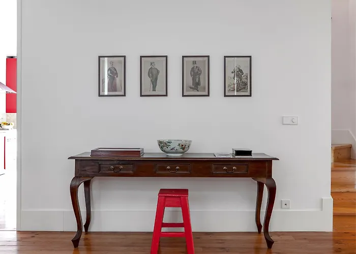 Residentas Apostolos *