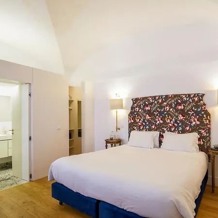 Residentas Apostolos Apartment *