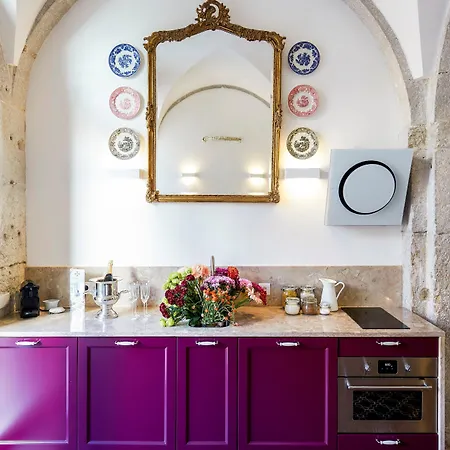 Residentas Apostolos